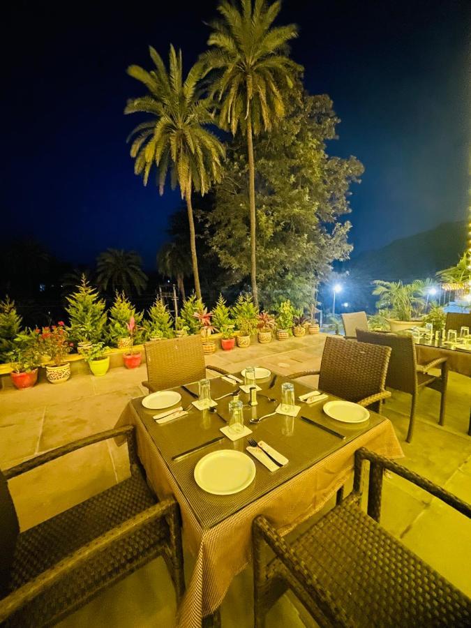 Hotel Rock Regency Mount Abu - A Boutique Rodetel ภายนอก รูปภาพ